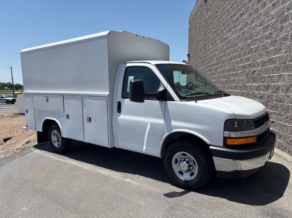 2025 Chevrolet Express Cutaway 3500 1WT in Summit White — front three-quarter view