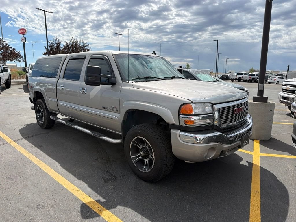 2006 GMC Sierra 2500 HD SLT in Silver Birch Metallic — front three-quarter view