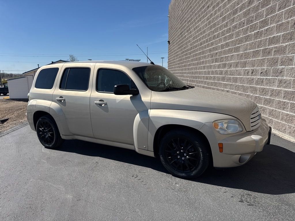 2009 Chevrolet HHR LS in Gold Mist Metallic — front three-quarter view