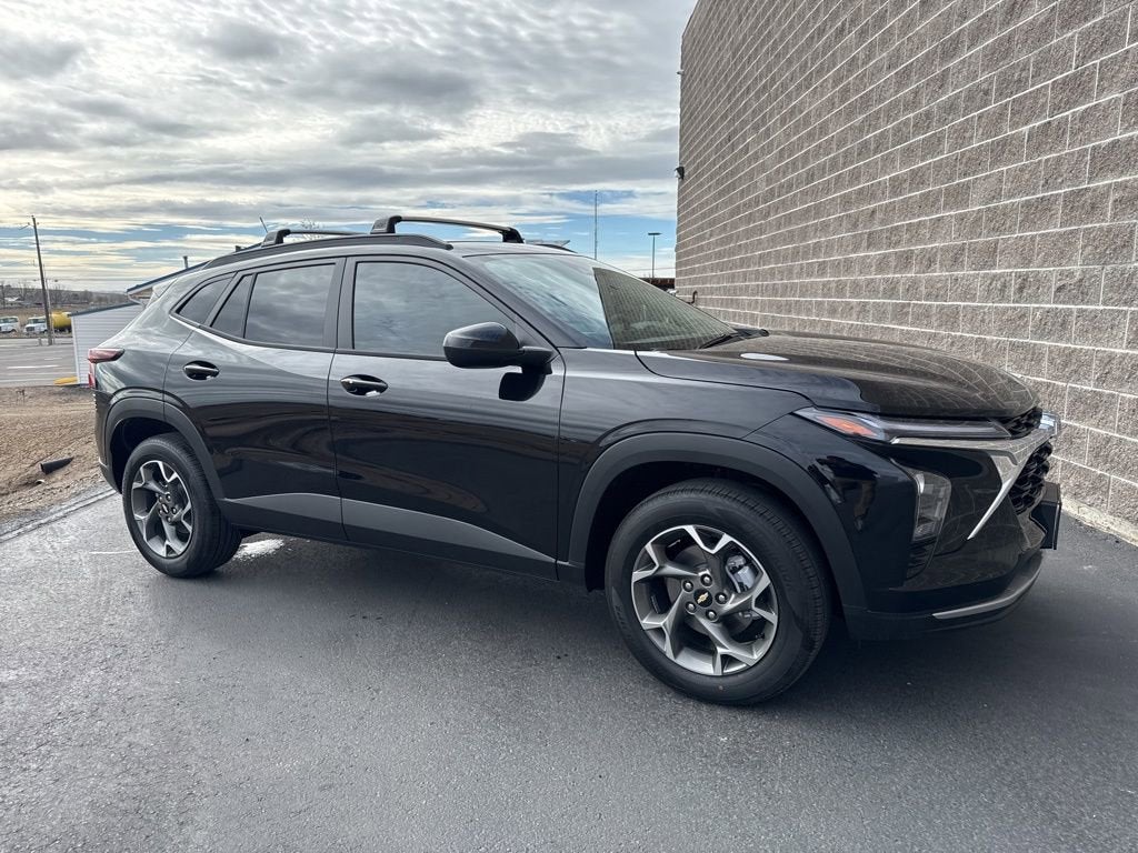 2026 Chevrolet Trax LT in Mosaic Black Metallic — front three-quarter view