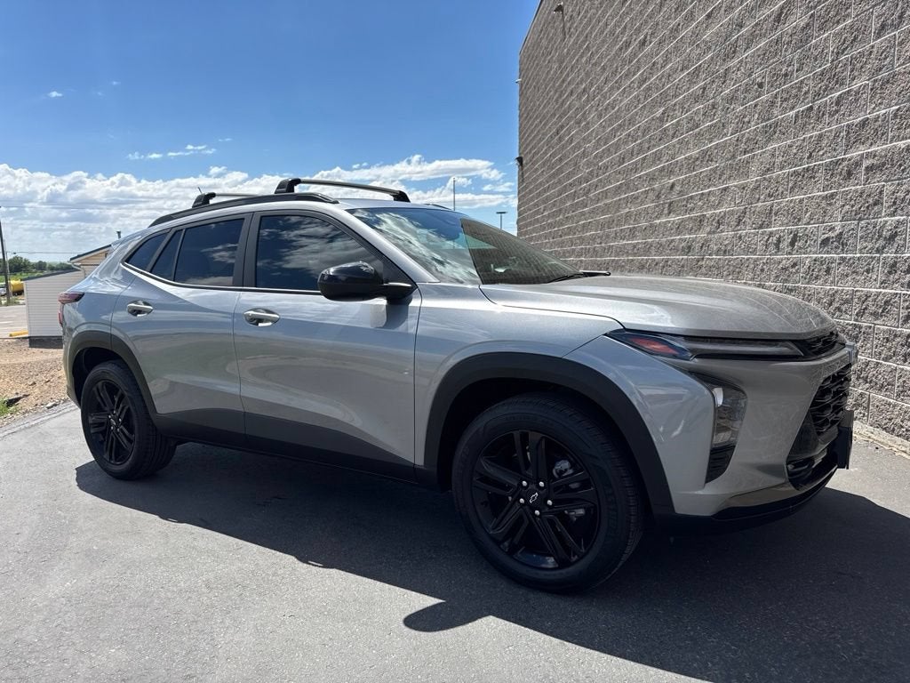 2025 Chevrolet Trax ACTIV in Sterling Gray Metallic — front three-quarter view