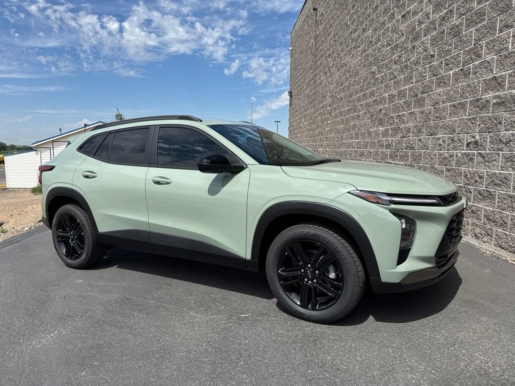 2026 Chevrolet Trax ACTIV in Cacti Green — front three-quarter view